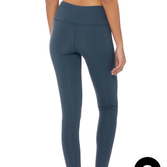 ✨NWT Alo Yoga Airbrush Highwaist Leggings Eclipse - Picture 4 of 8
